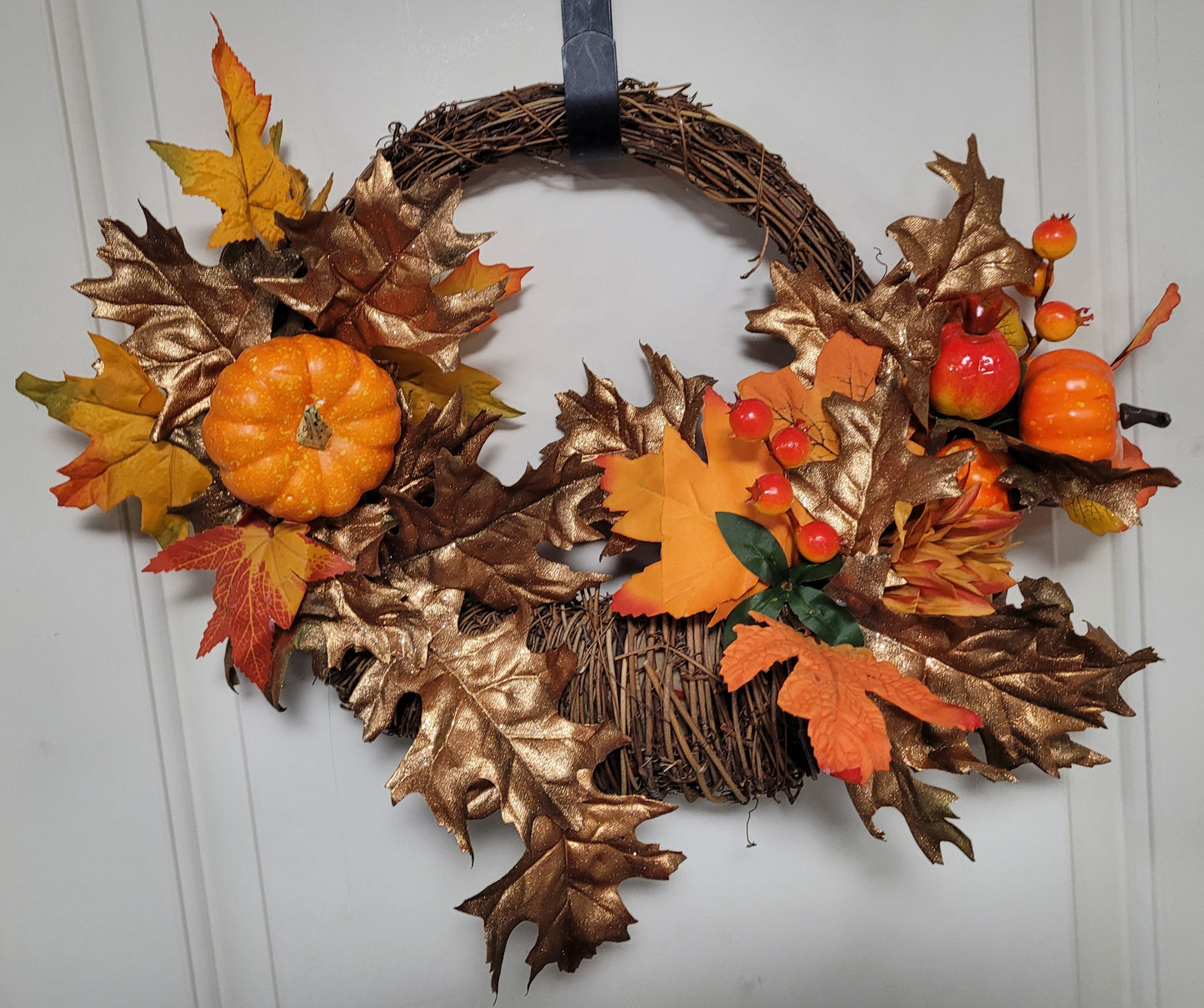 Glittery Cornucopia